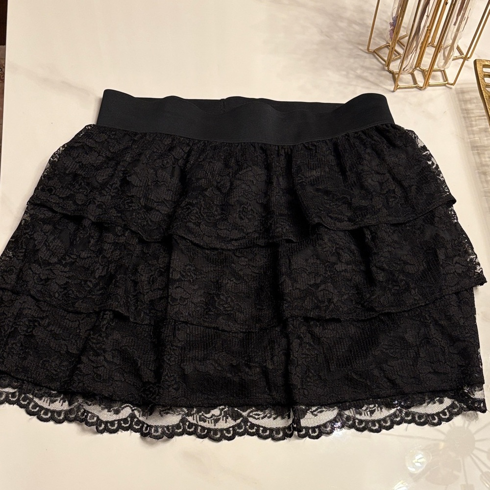 Apt 9 Woman’s Black Skirt Size Large